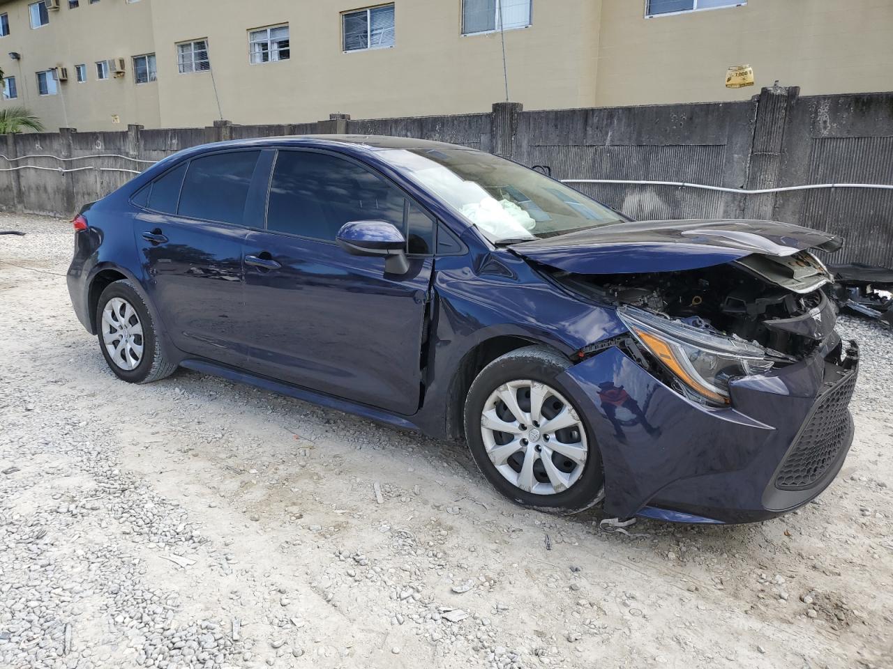 2022 TOYOTA COROLLA LE - Image 4