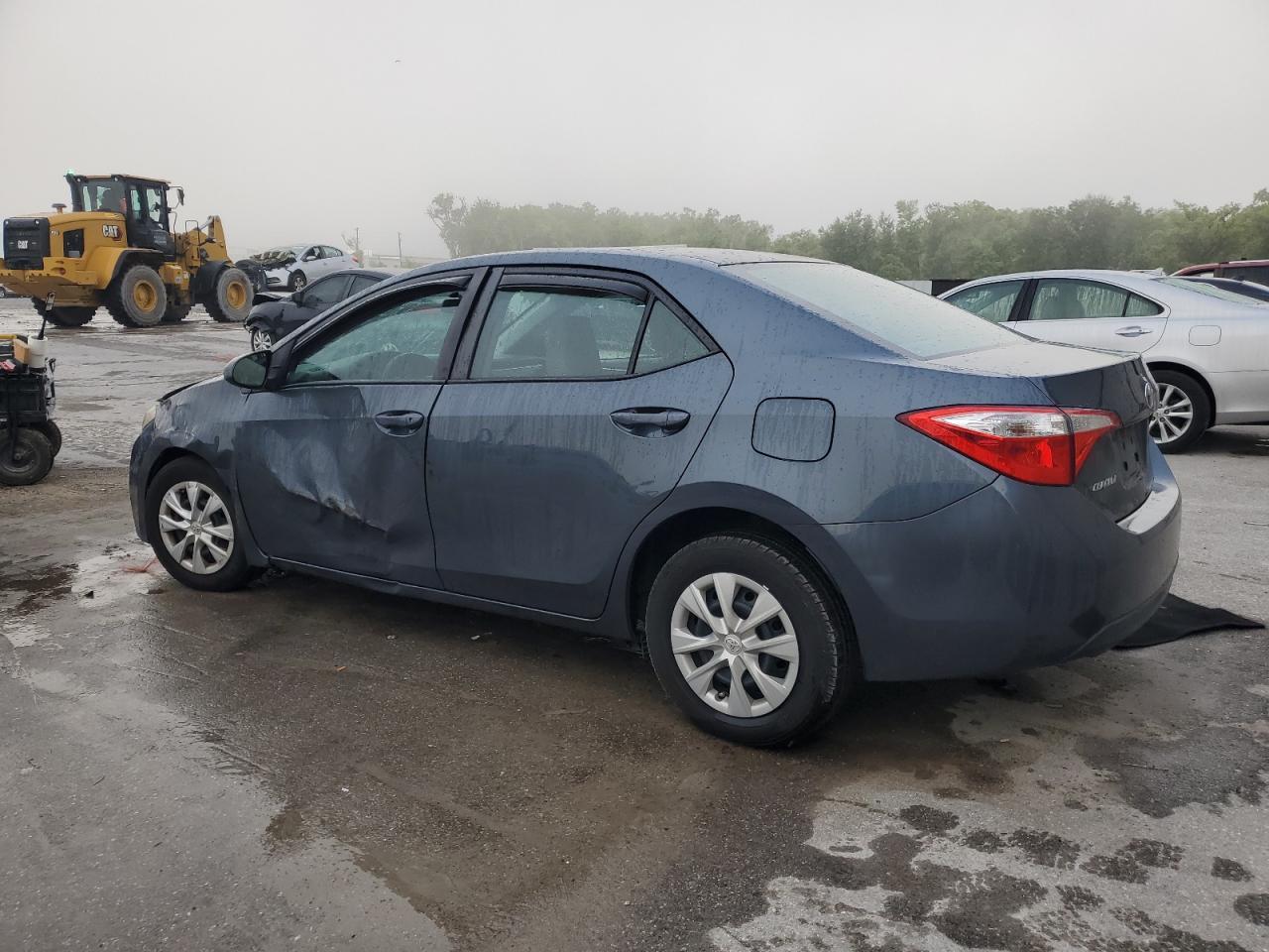 2015 TOYOTA COROLLA L - Image 2