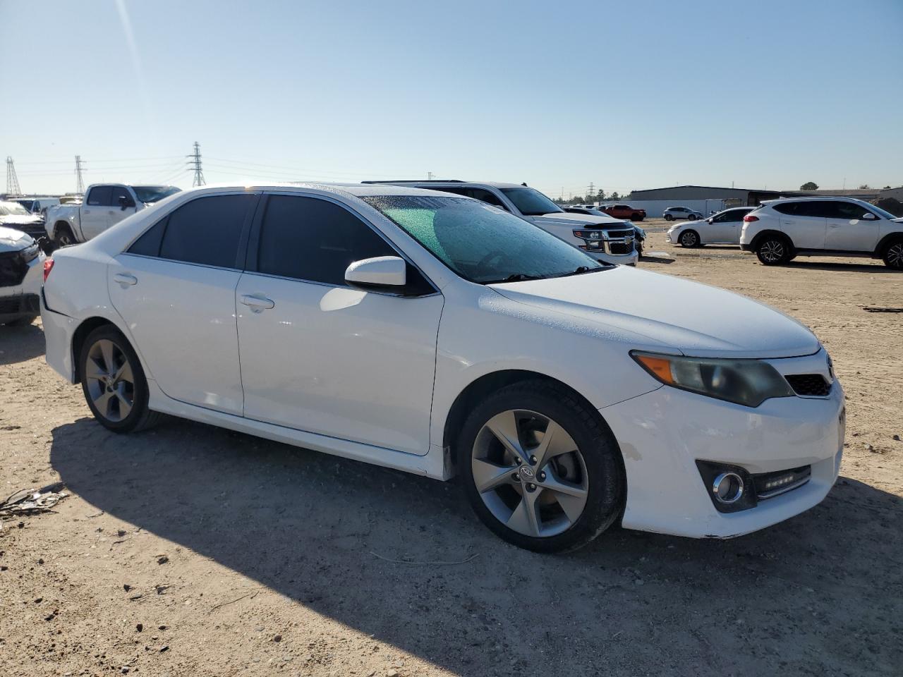 2014 TOYOTA CAMRY L - Image 4