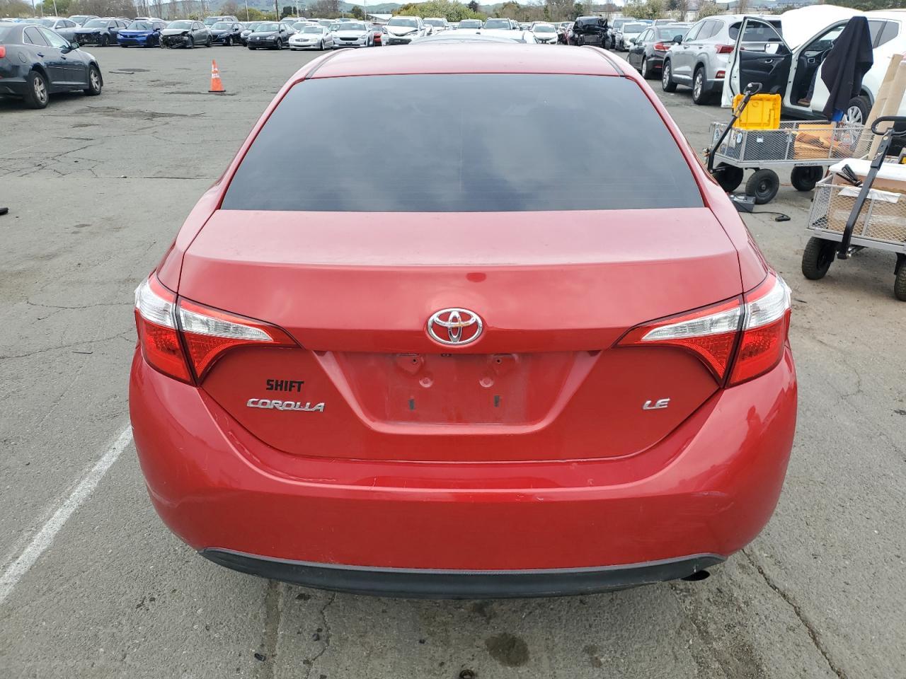 2015 TOYOTA COROLLA L - Фото 6