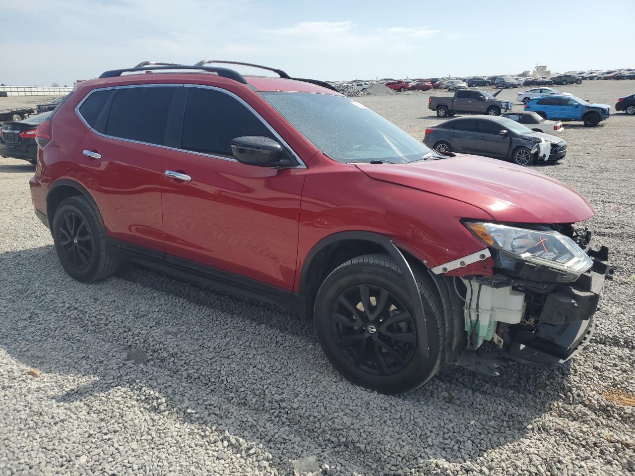 2017 NISSAN ROGUE SV - Image 4