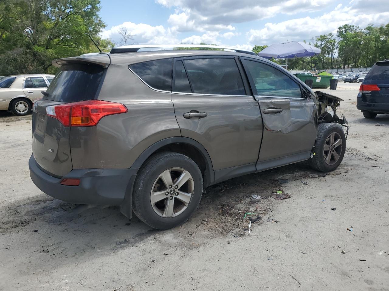 2015 TOYOTA RAV4 XLE - Фото 3