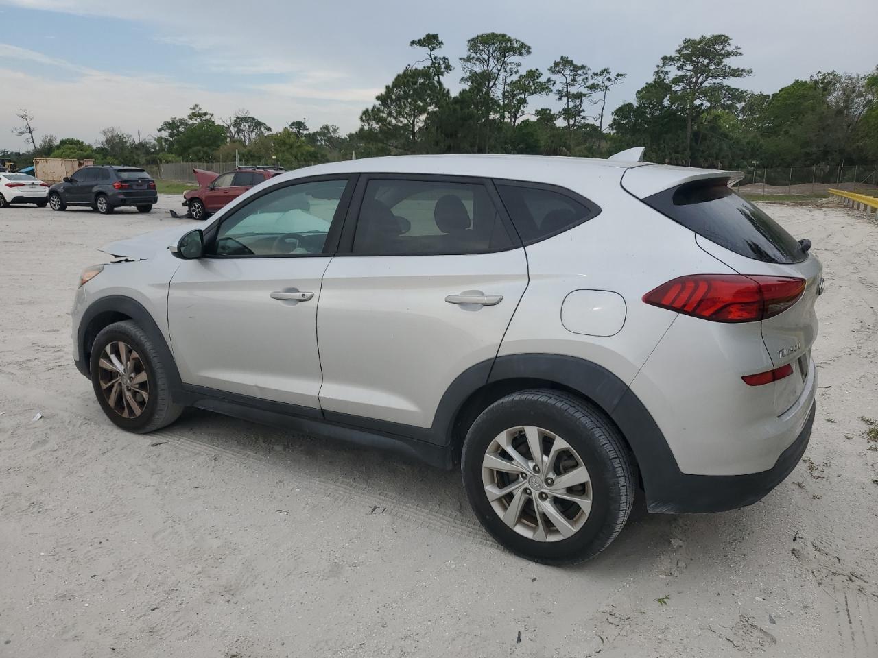 2019 HYUNDAI TUCSON SE - Фото 2