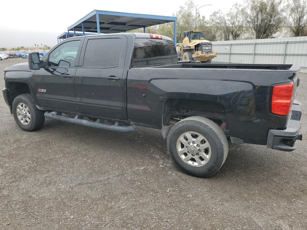 2016 CHEVROLET SILVERADO - Image 2