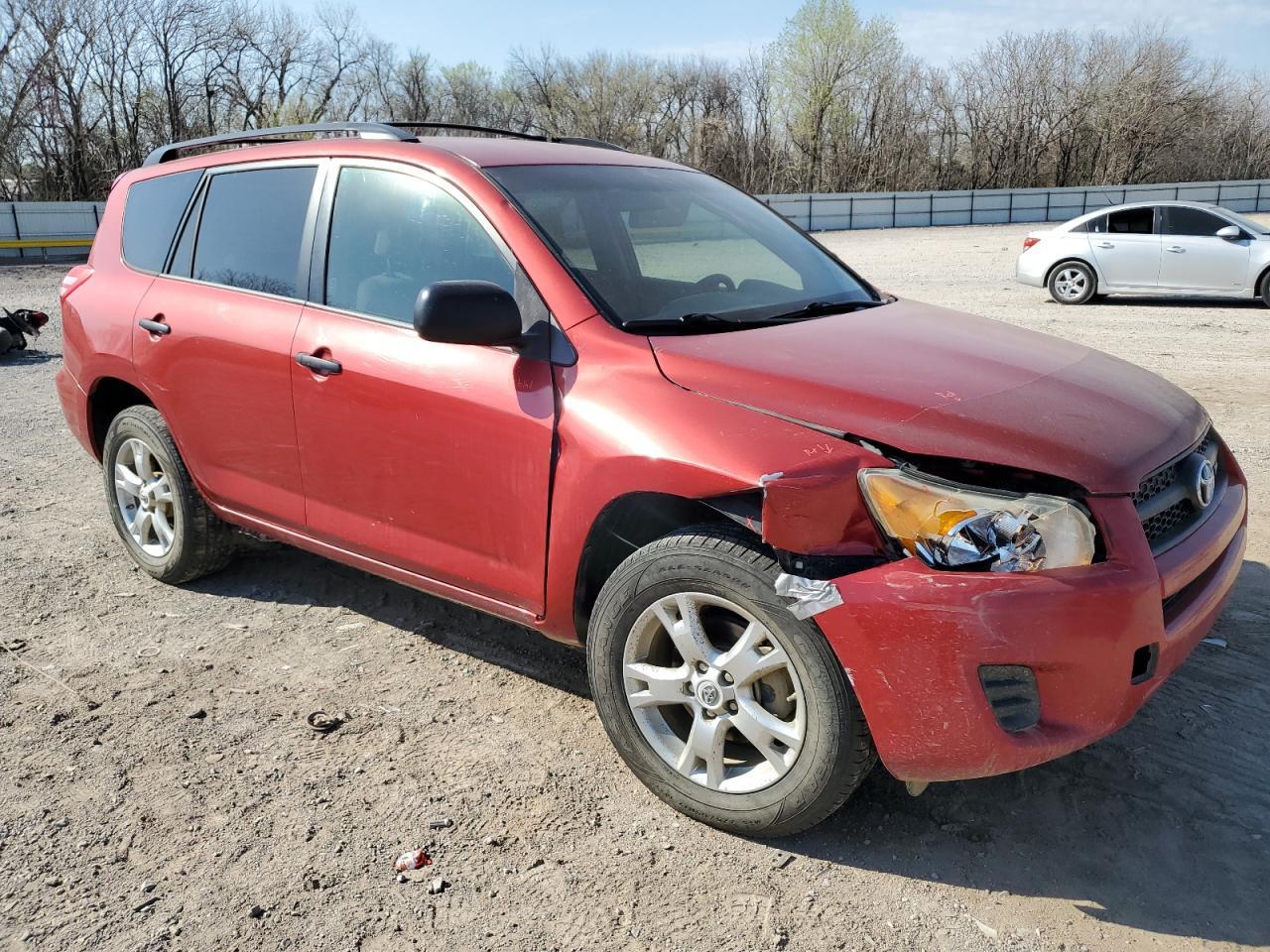 2011 TOYOTA RAV4 - Фото 4