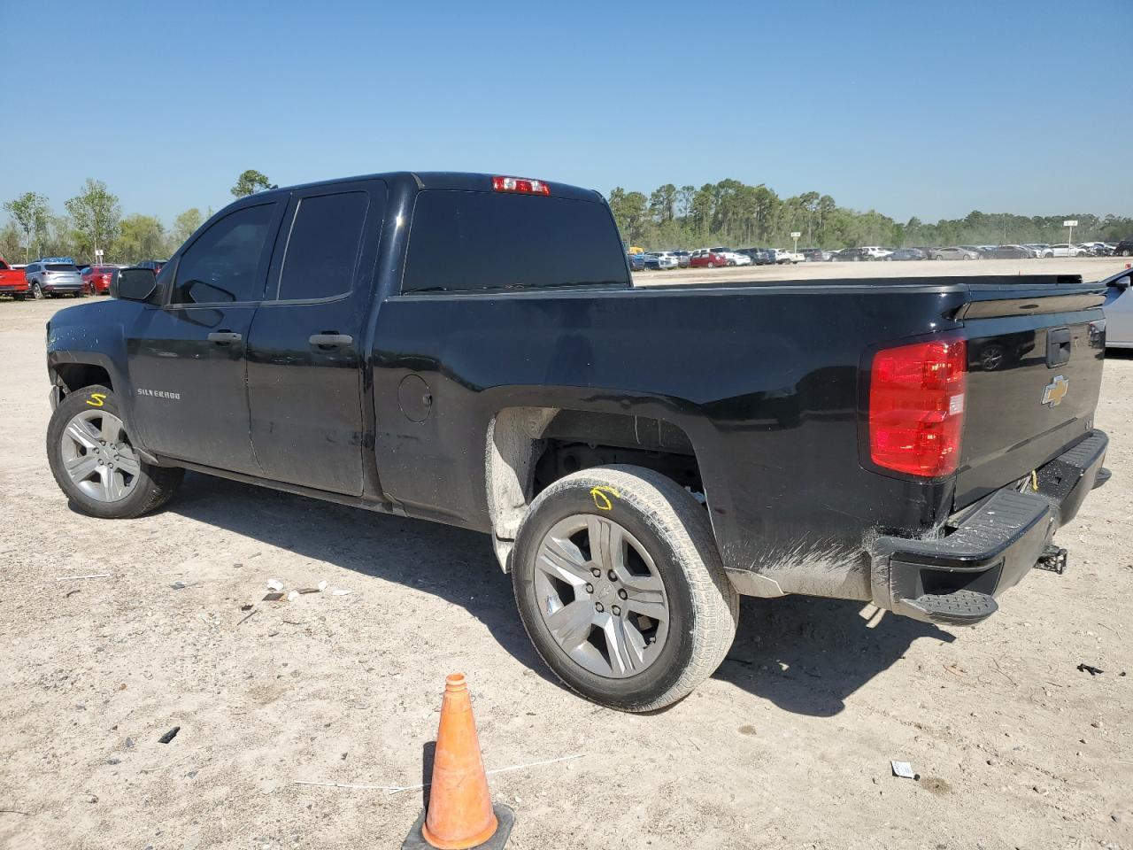 2019 CHEVROLET SILVERADO - Фото 2