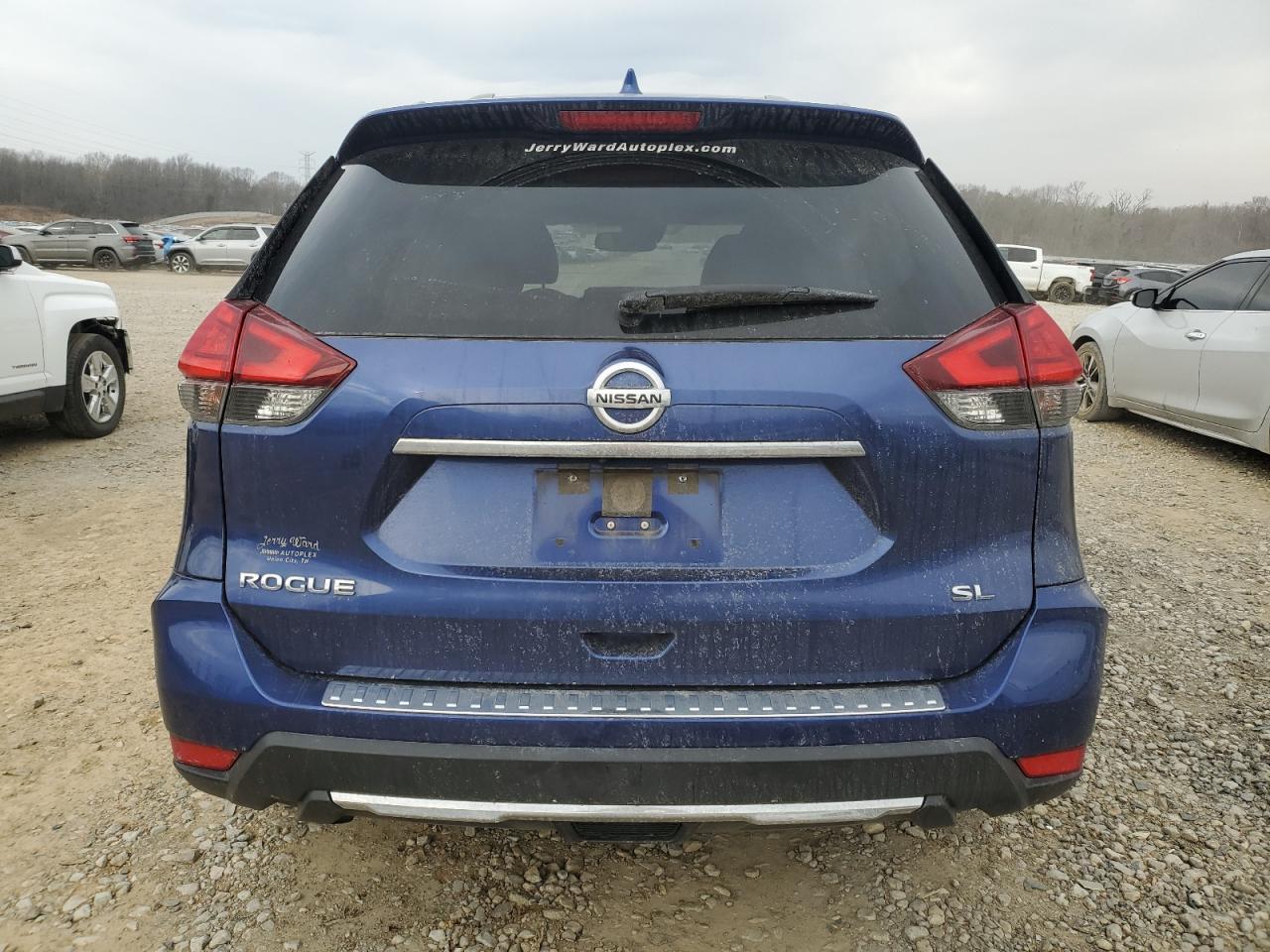 2017 NISSAN ROGUE S - Image 6