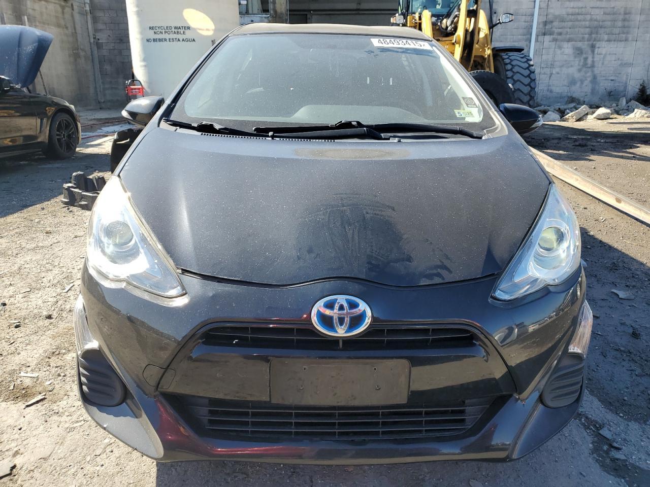 2016 TOYOTA PRIUS C - Image 5
