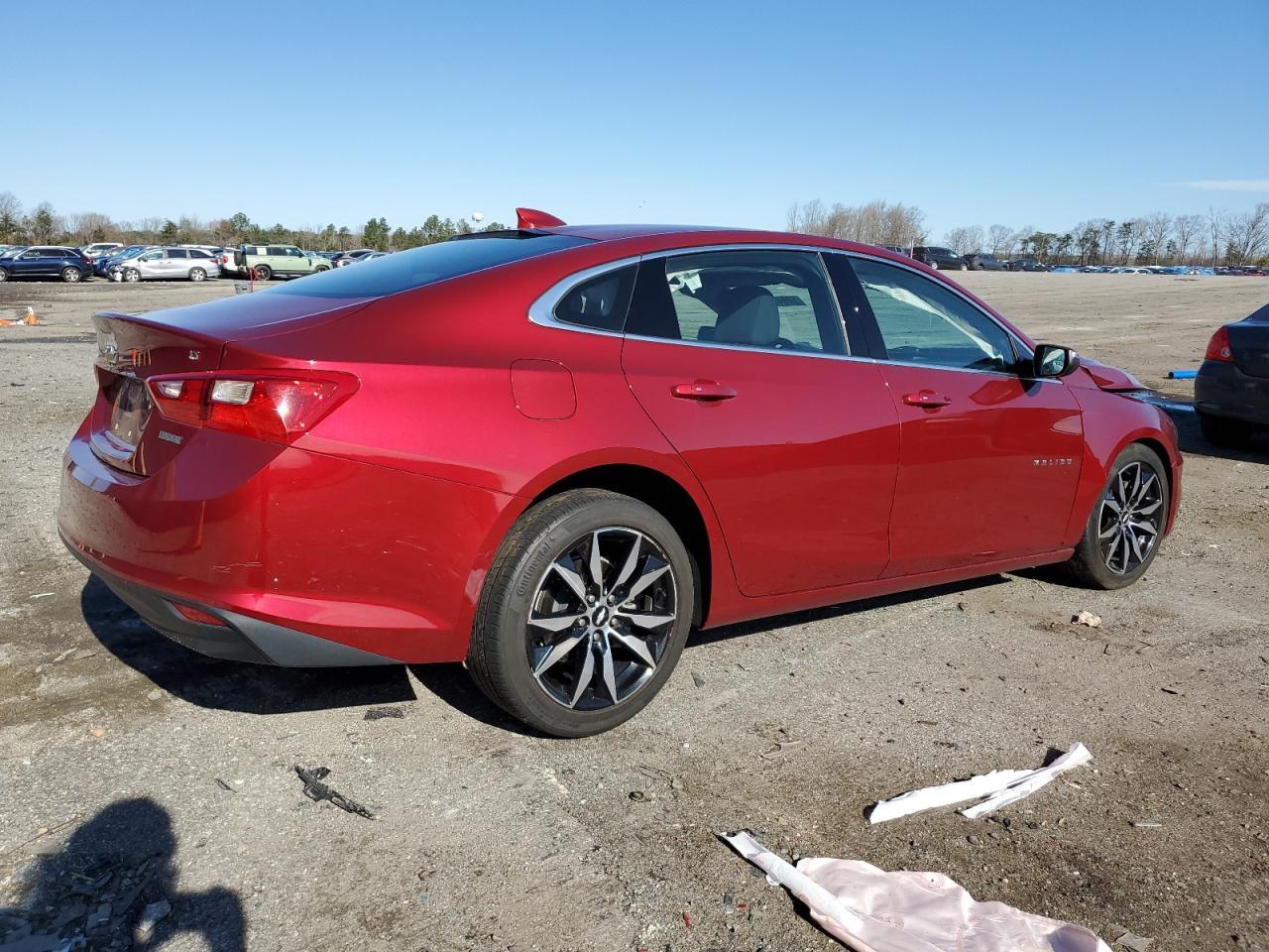 2017 CHEVROLET MALIBU LT - Image 3