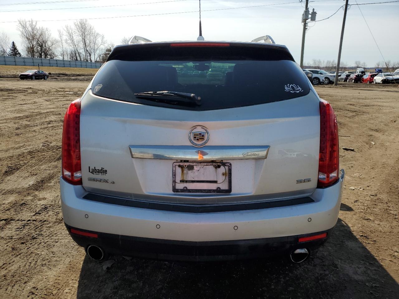 2013 CADILLAC SRX LUXURY - Image 6