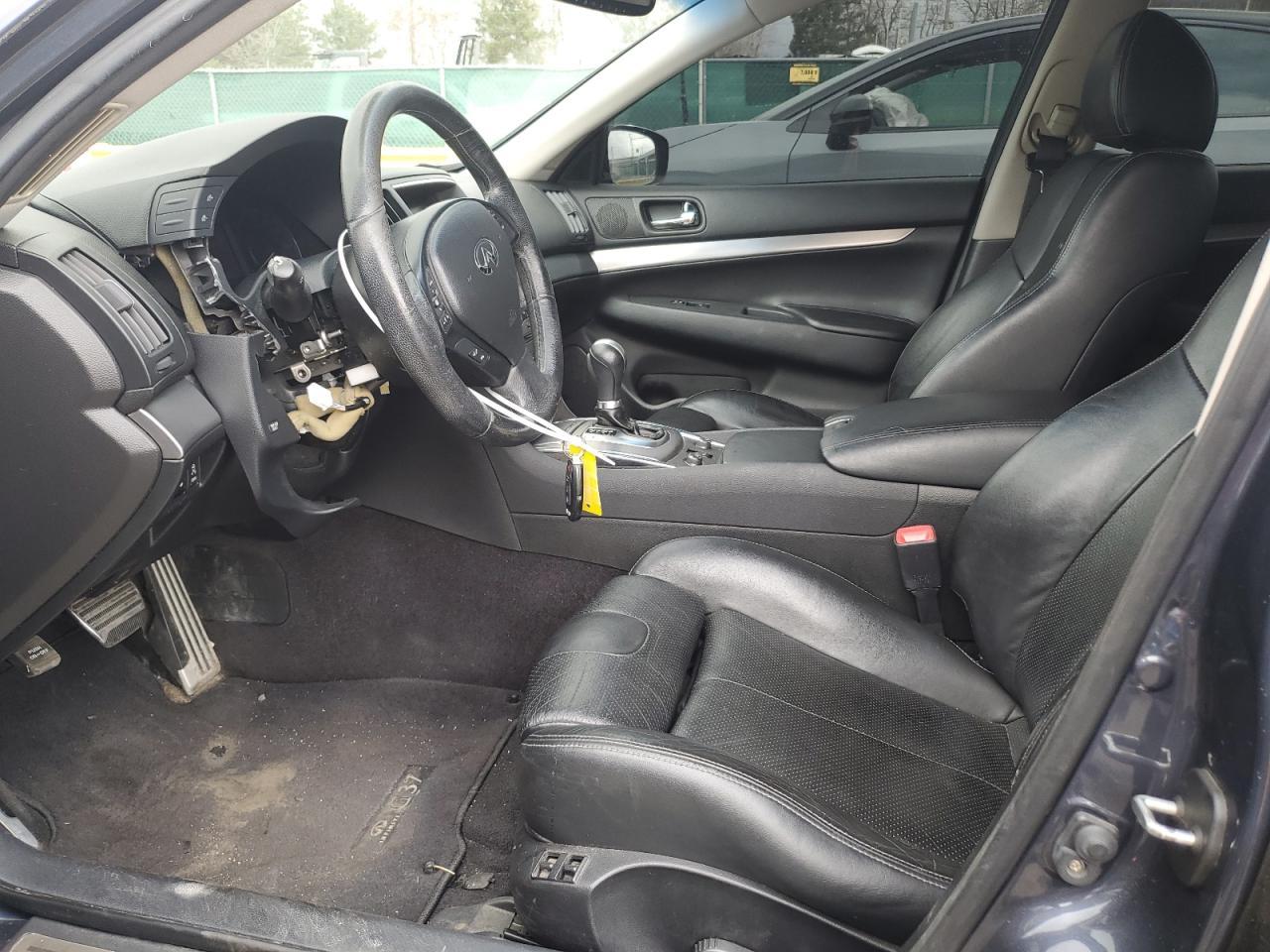 2011 INFINITI G37 - Image 7
