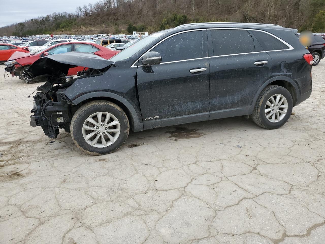 2017 KIA SORENTO LX