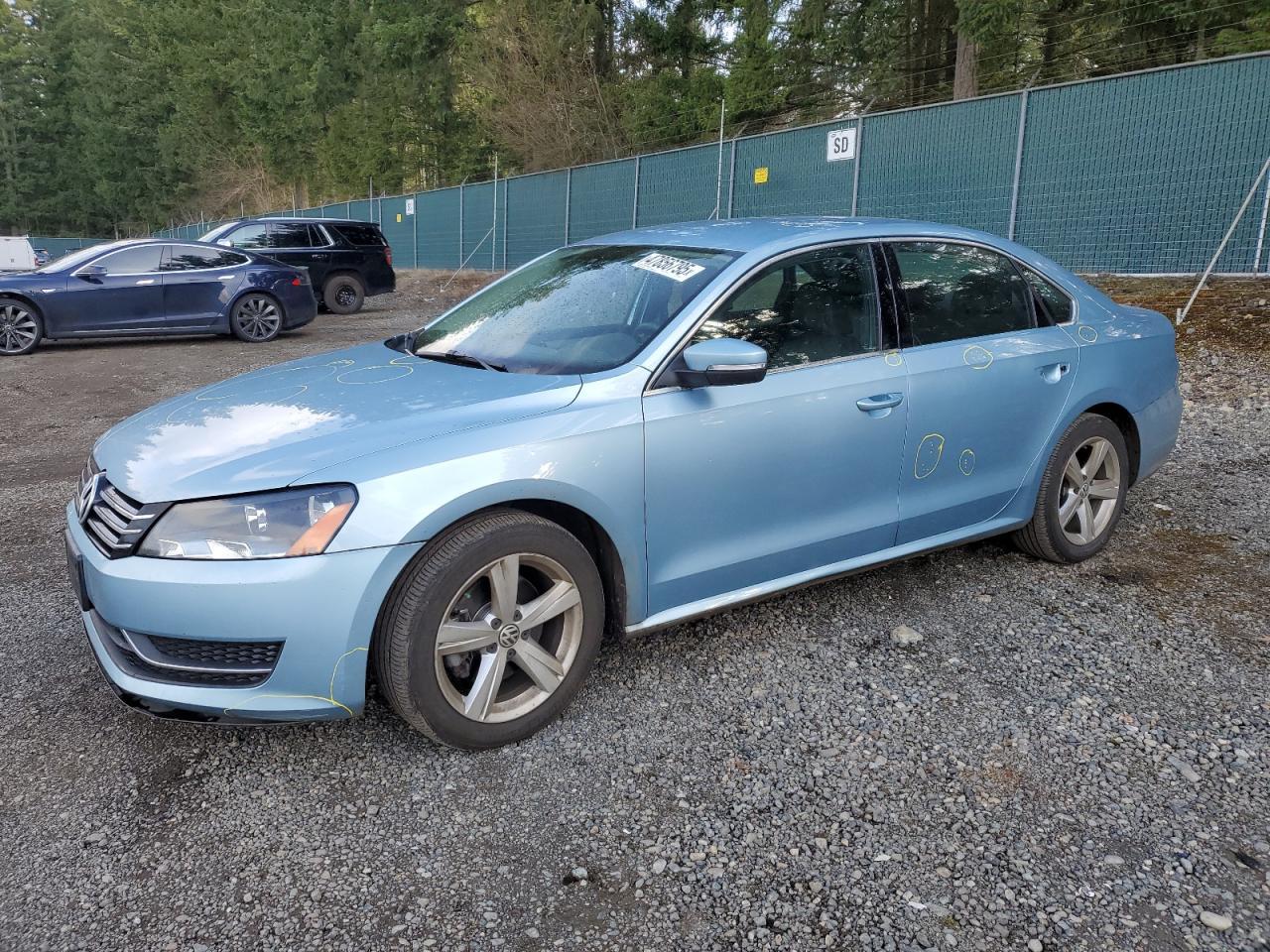 2013 VOLKSWAGEN PASSAT SE