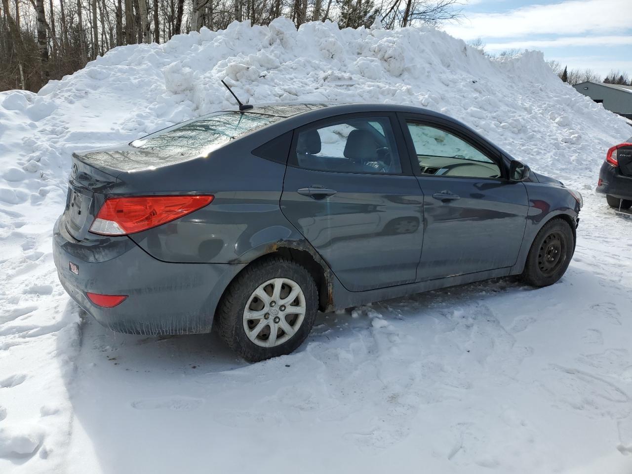 2012 HYUNDAI ACCENT GLS - Image 3