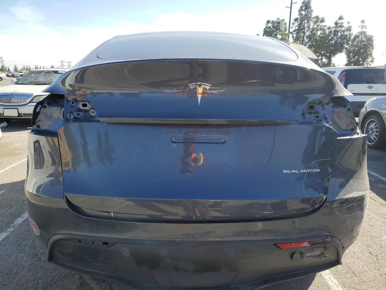 2023 TESLA MODEL Y - Фото 6