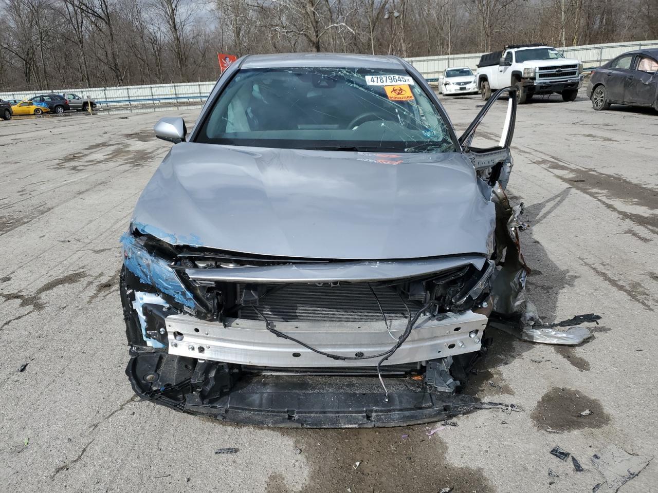 2021 TOYOTA CAMRY SE - Фото 5