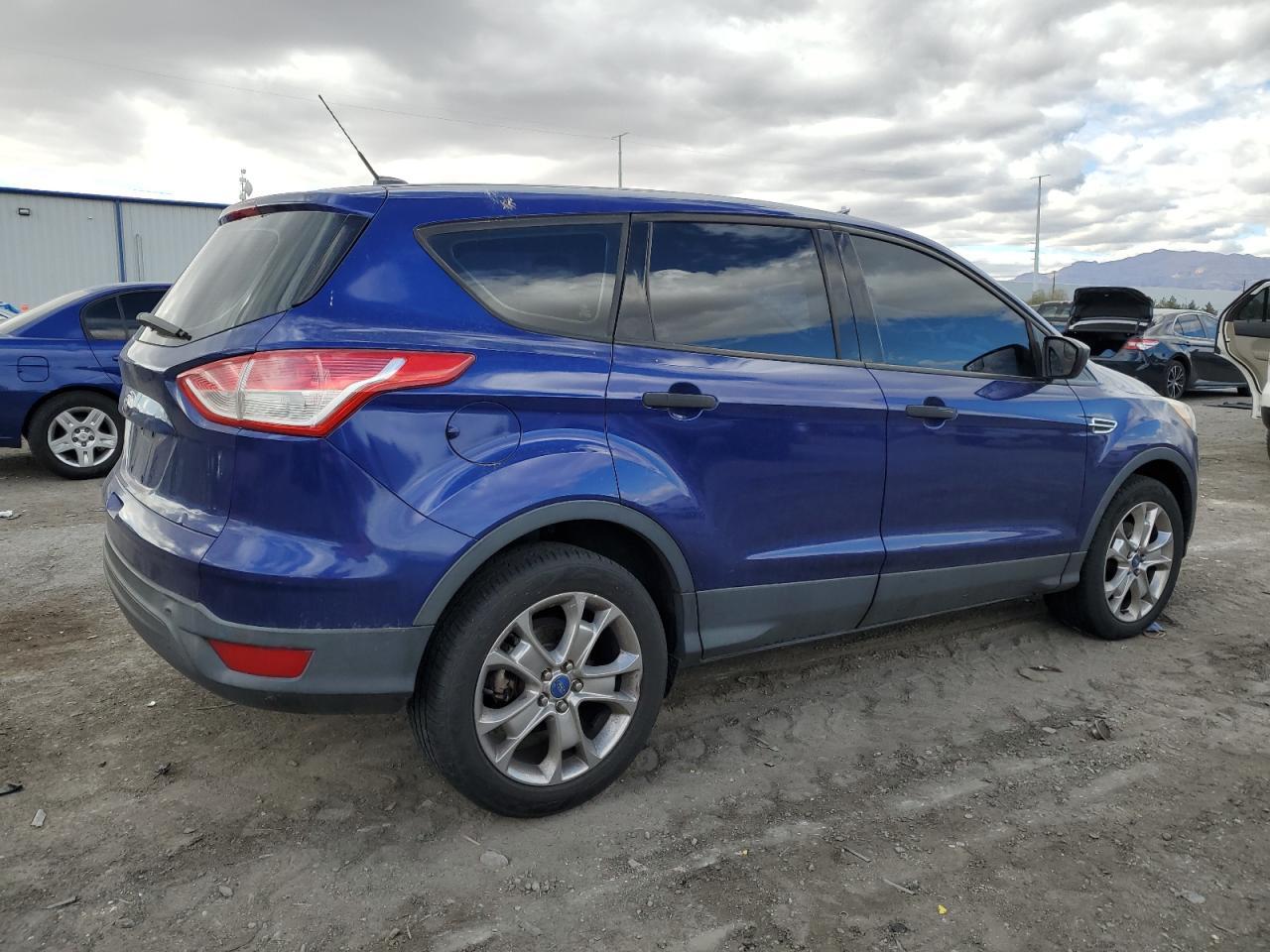 2013 FORD ESCAPE S - Фото 3