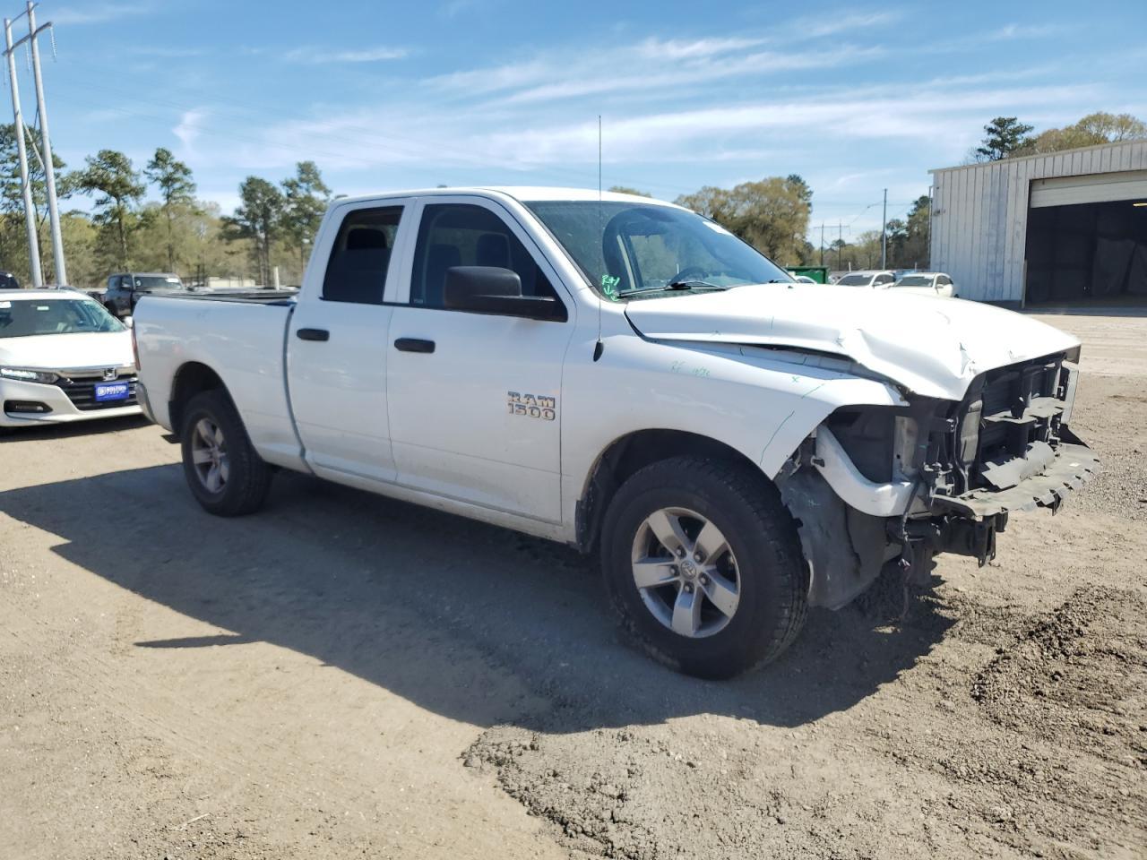 2017 RAM 1500 ST - Фото 4