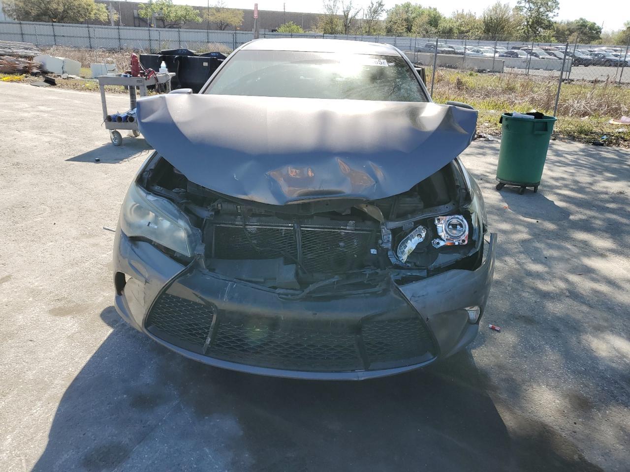2017 TOYOTA CAMRY LE - Image 5
