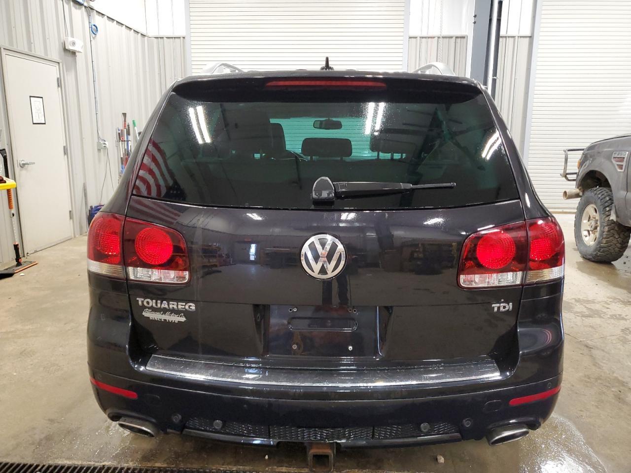 2010 VOLKSWAGEN TOUAREG TD - Image 6