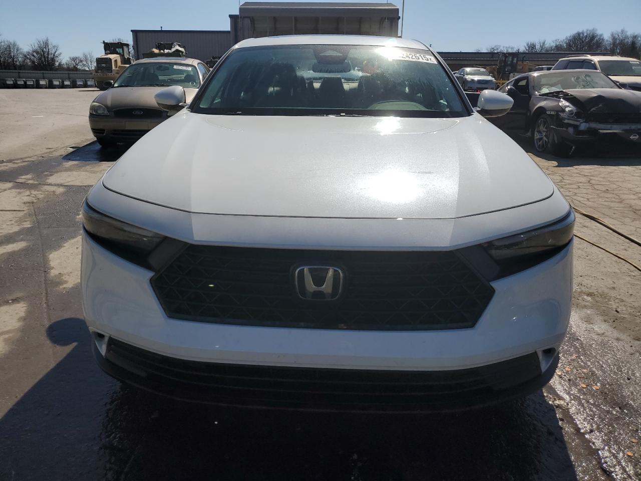 2024 HONDA ACCORD EX - Image 5