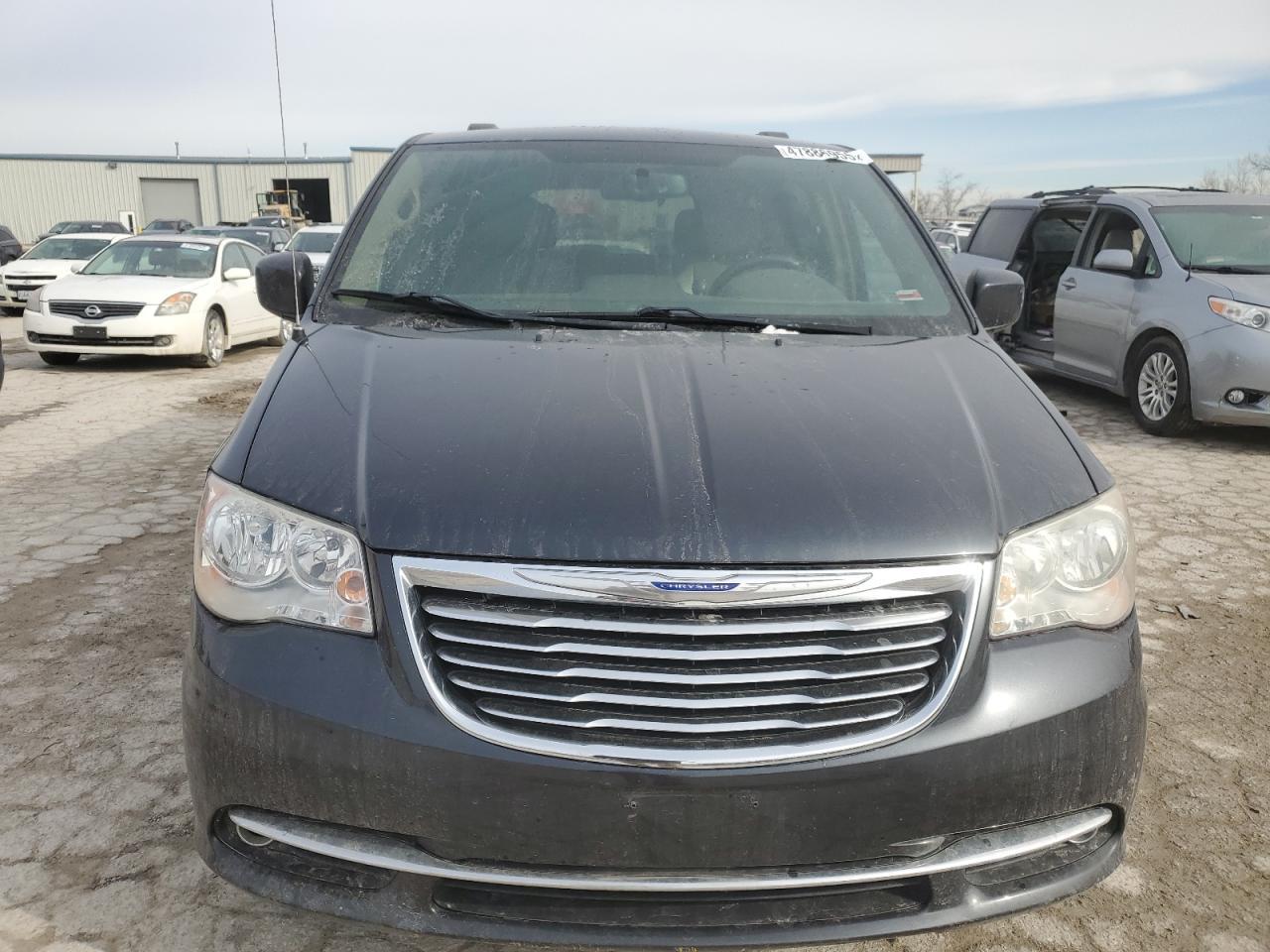 2014 CHRYSLER TOWN & COU - Фото 5