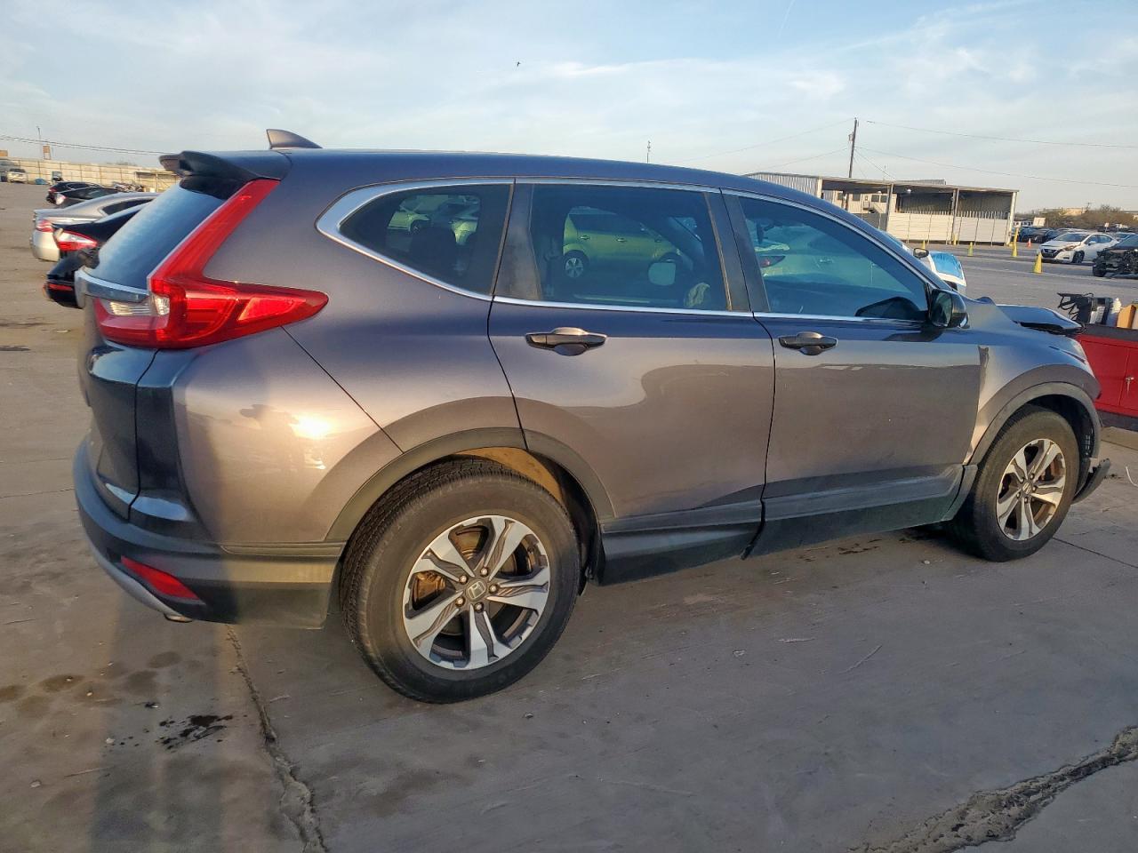 2018 HONDA CR-V LX - Image 3