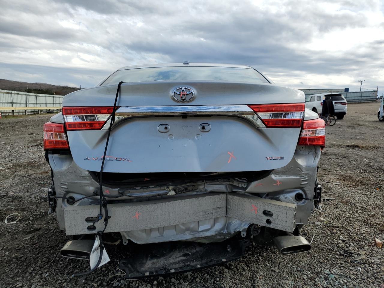 2015 TOYOTA AVALON XLE - Image 6