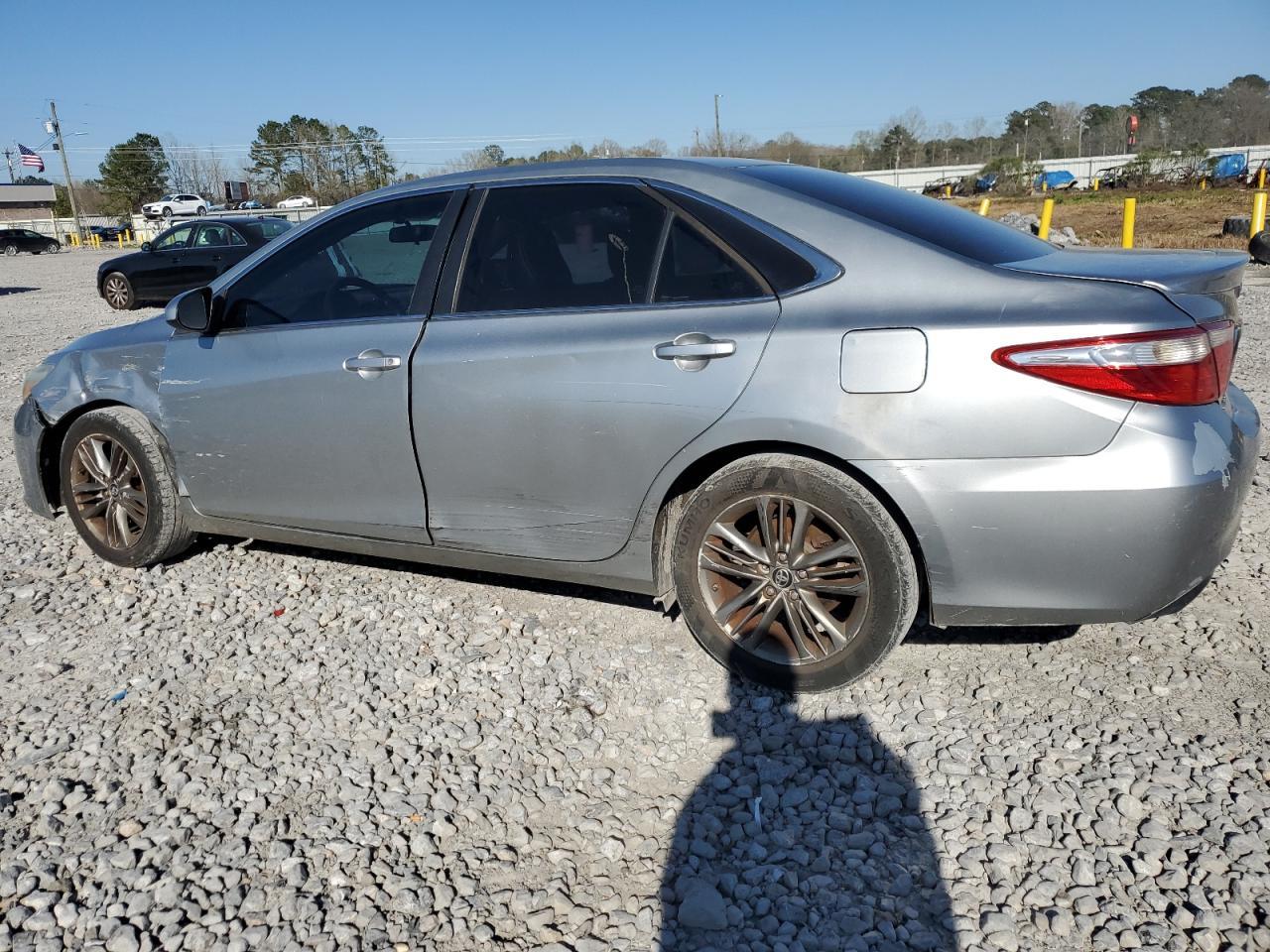 2015 TOYOTA CAMRY LE - Фото 2