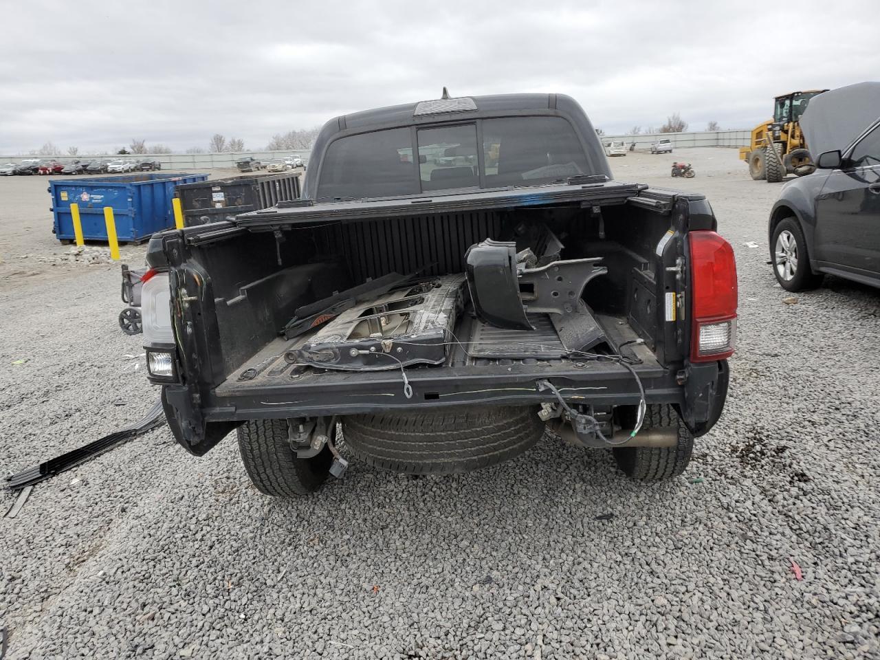 2019 TOYOTA TACOMA DOU - Фото 6