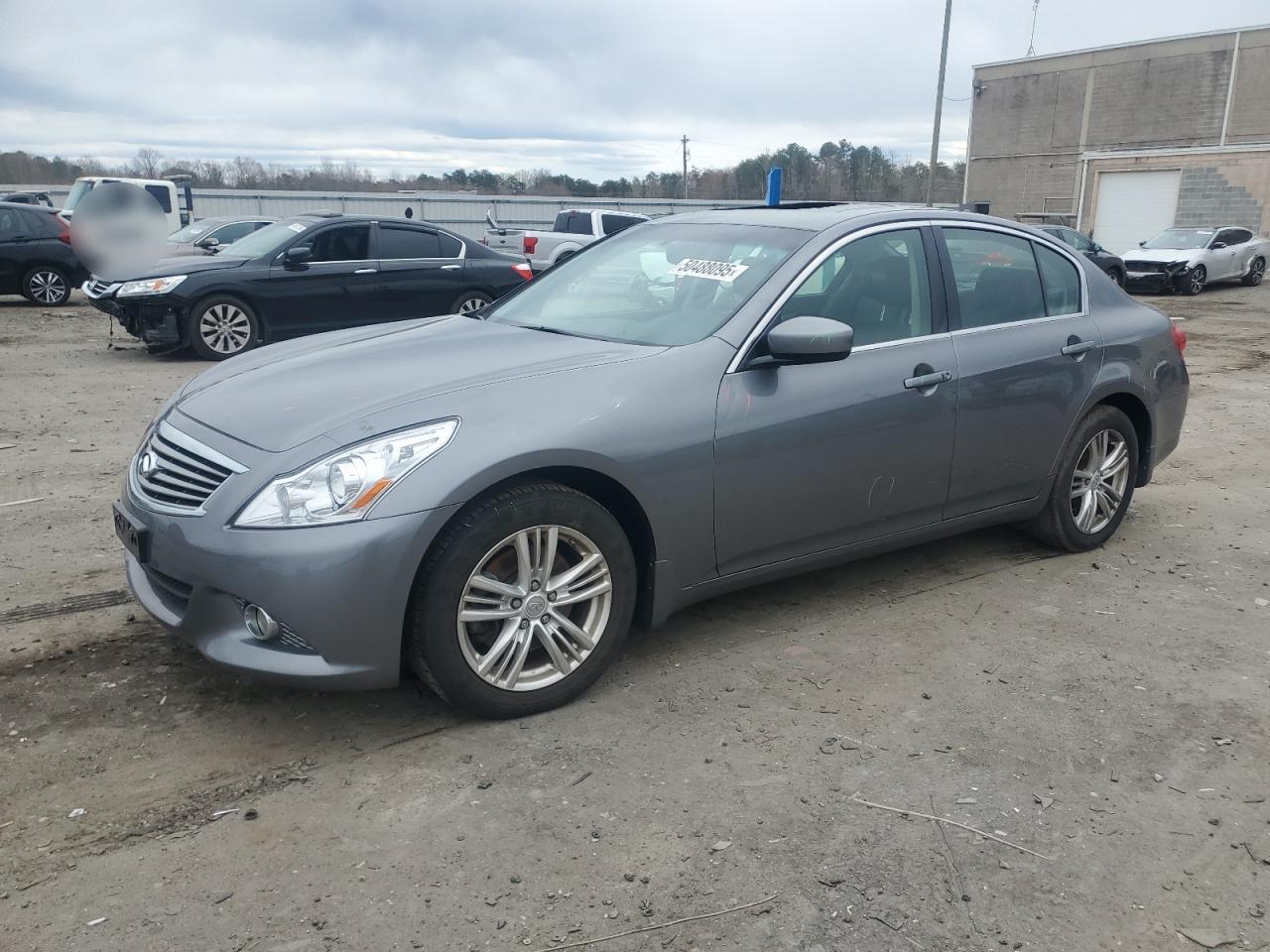 2011 INFINITI G37