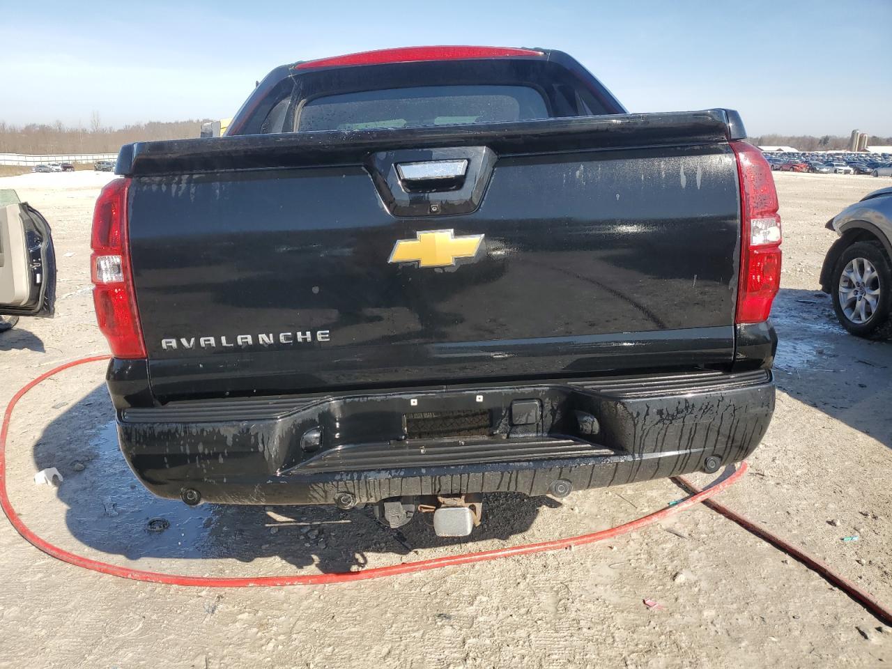 2013 CHEVROLET AVALANCHE - Фото 6