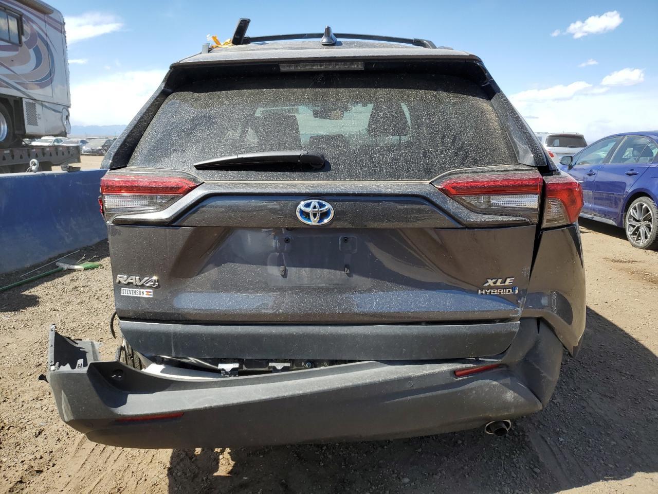 2022 TOYOTA RAV4 XLE P - Image 6