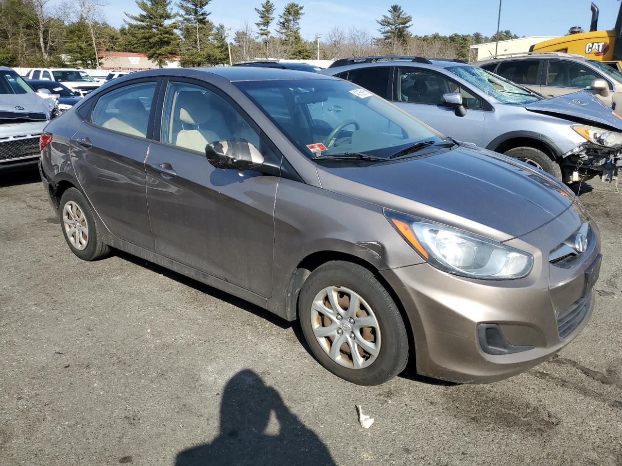2012 HYUNDAI ACCENT GLS - Фото 4