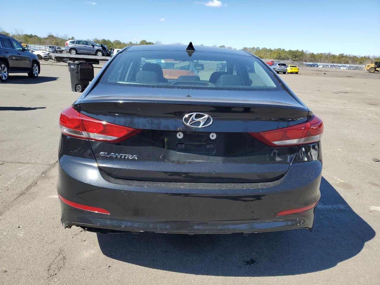 2018 HYUNDAI ELANTRA SE - Фото 6