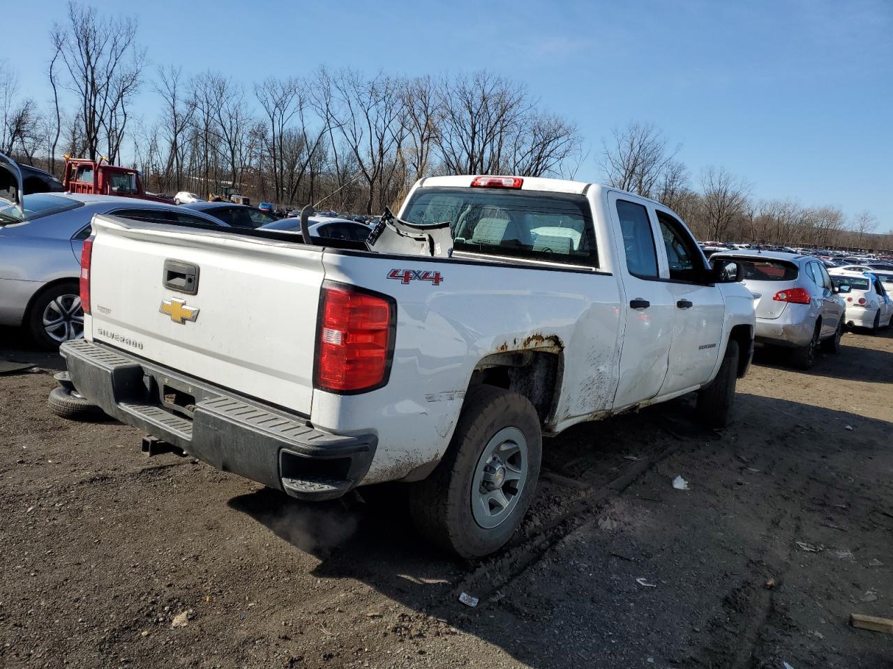 2015 CHEVROLET SILVERADO - Image 3