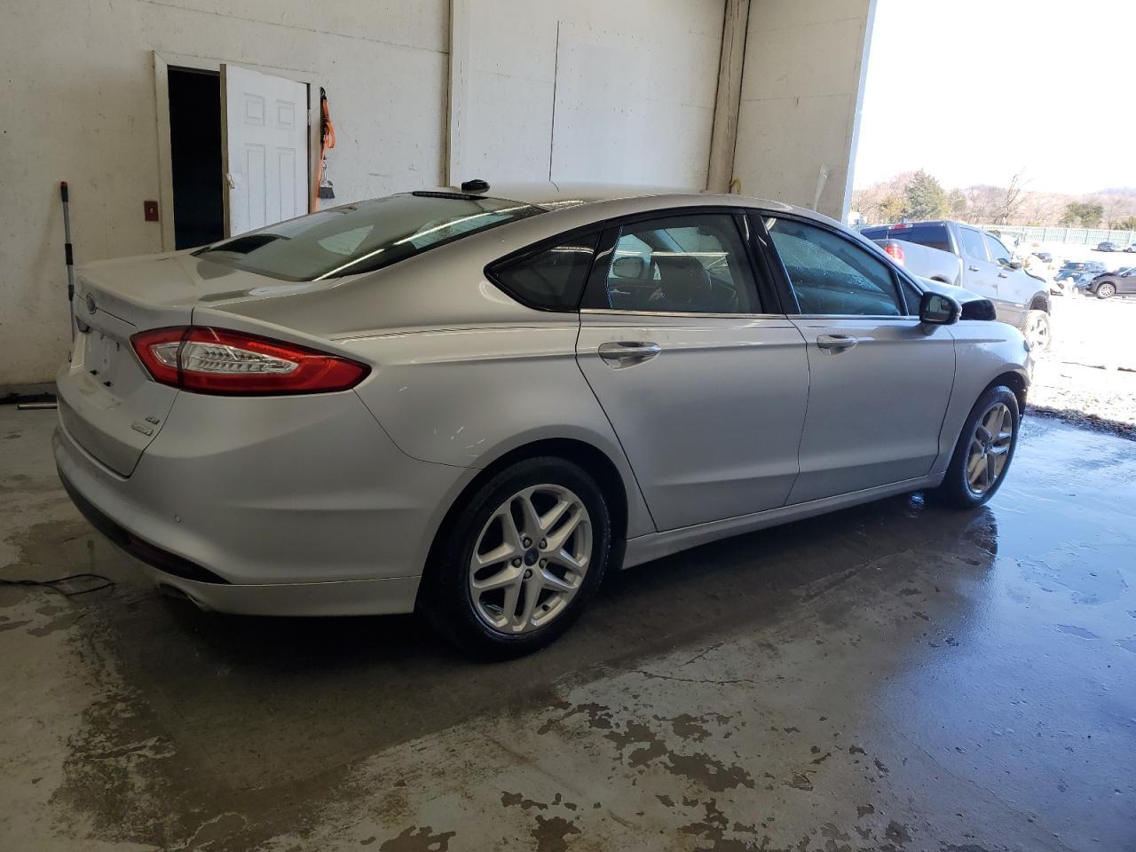 2013 FORD FUSION SE - Фото 3