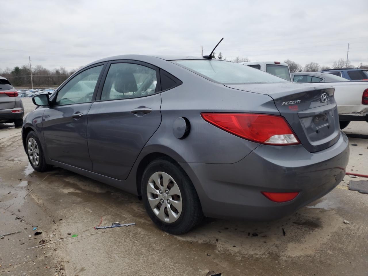 2017 HYUNDAI ACCENT SE - Фото 2