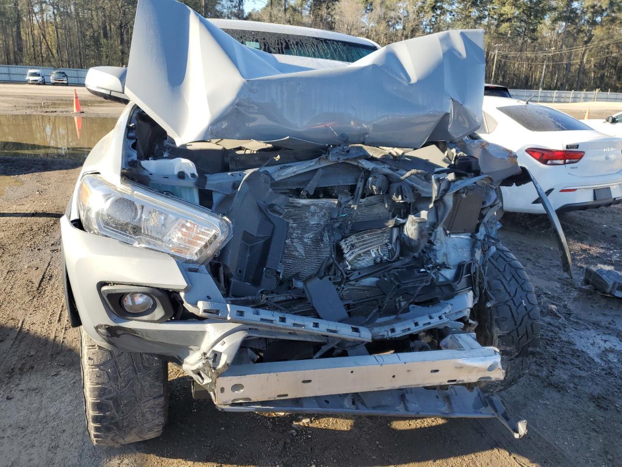 2020 TOYOTA TACOMA DOU - Image 5
