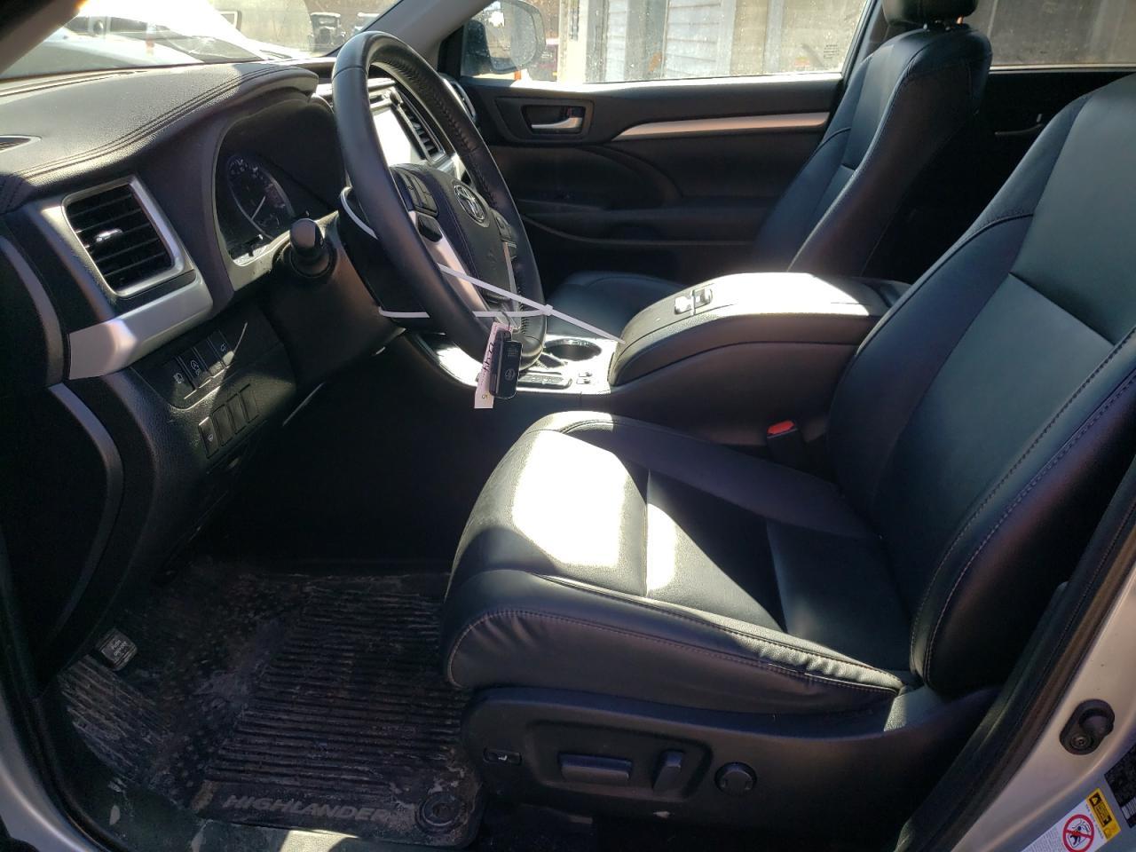 2019 TOYOTA HIGHLANDER - Image 7