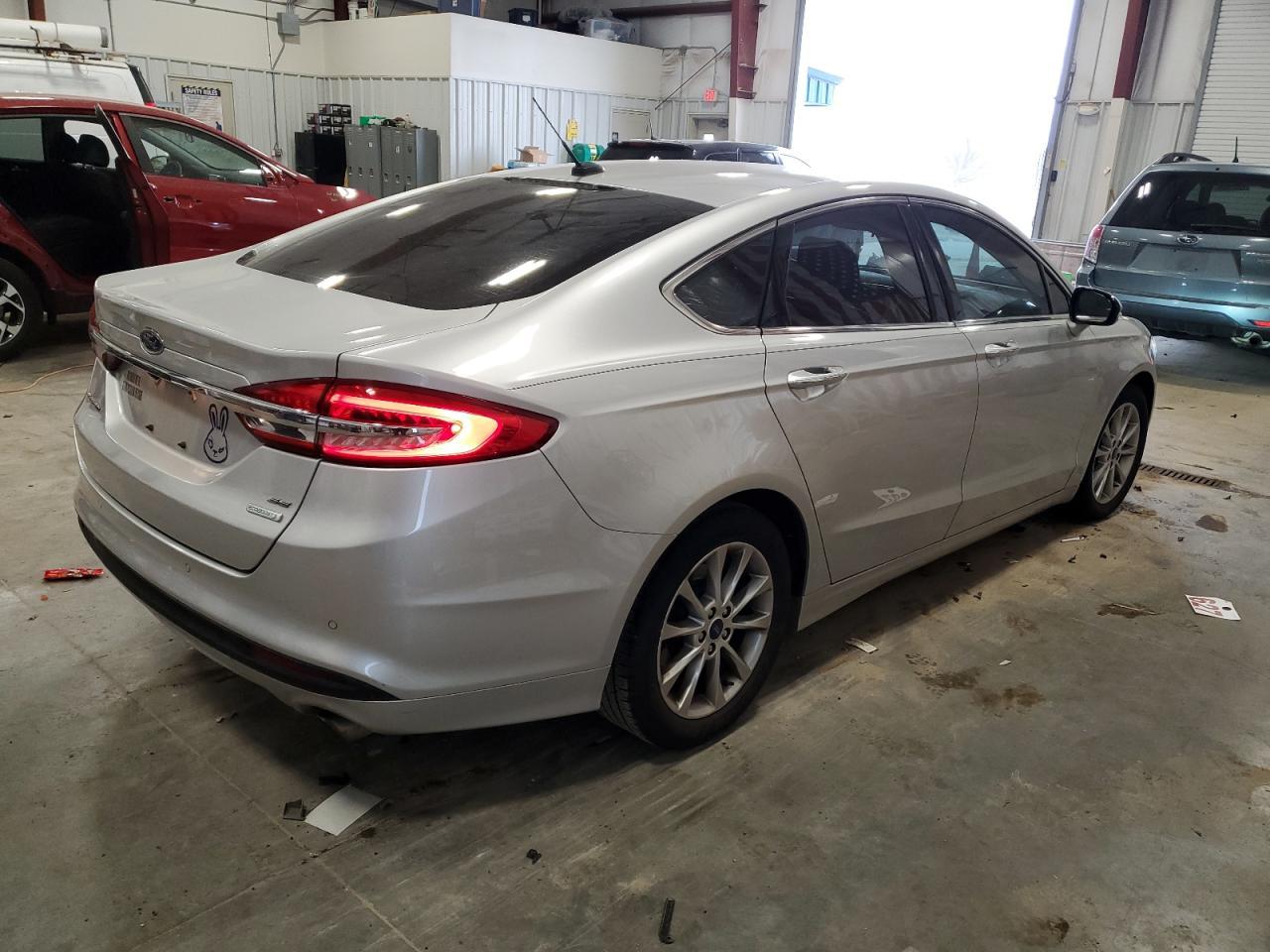 2017 FORD FUSION SE - Фото 3