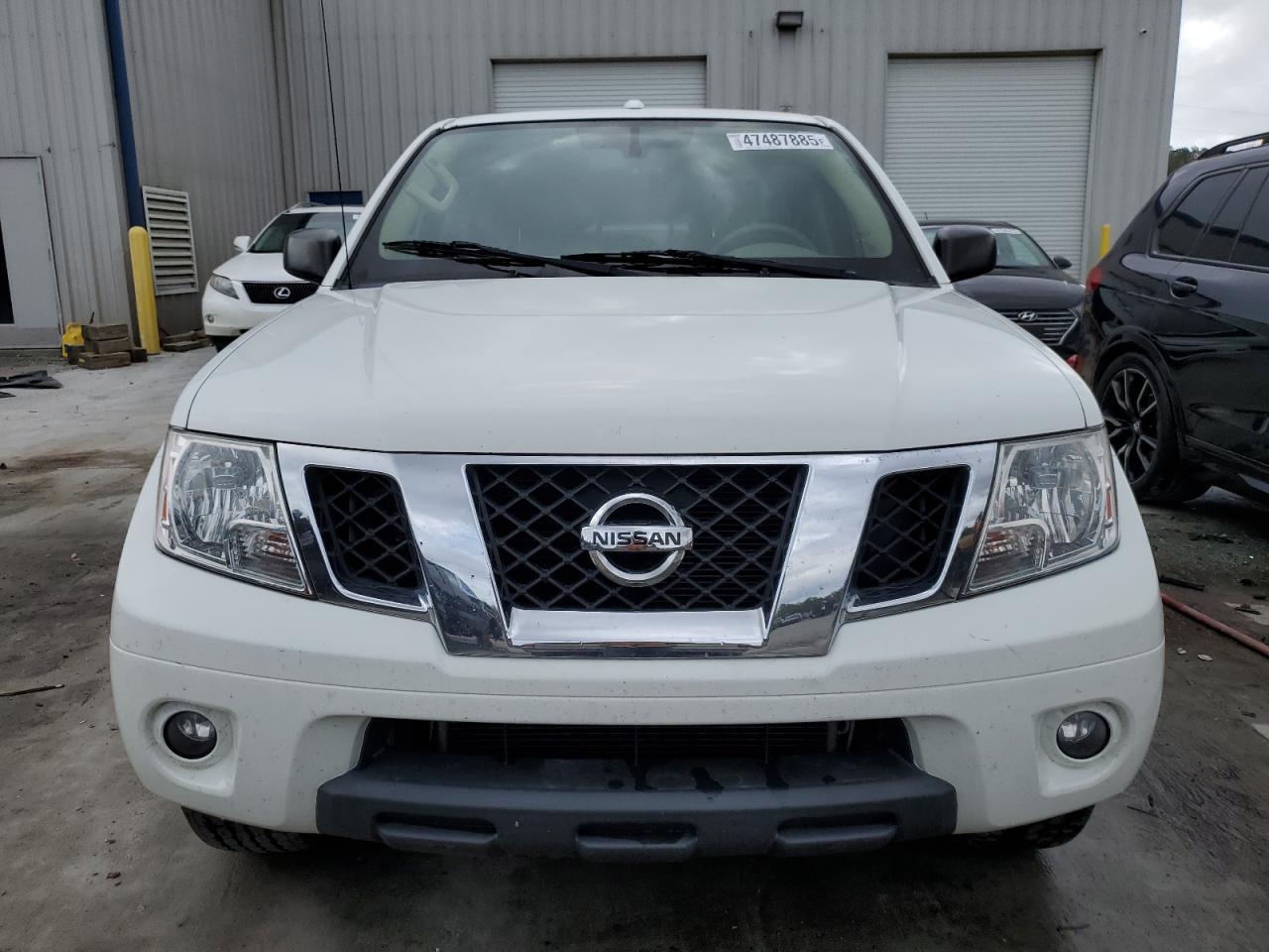 2017 NISSAN FRONTIER S - Image 5