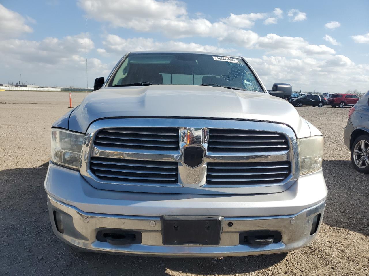 2015 RAM 1500 SLT - Image 5