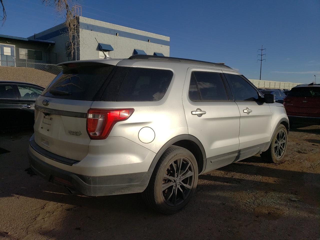 2018 FORD EXPLORER X - Фото 3