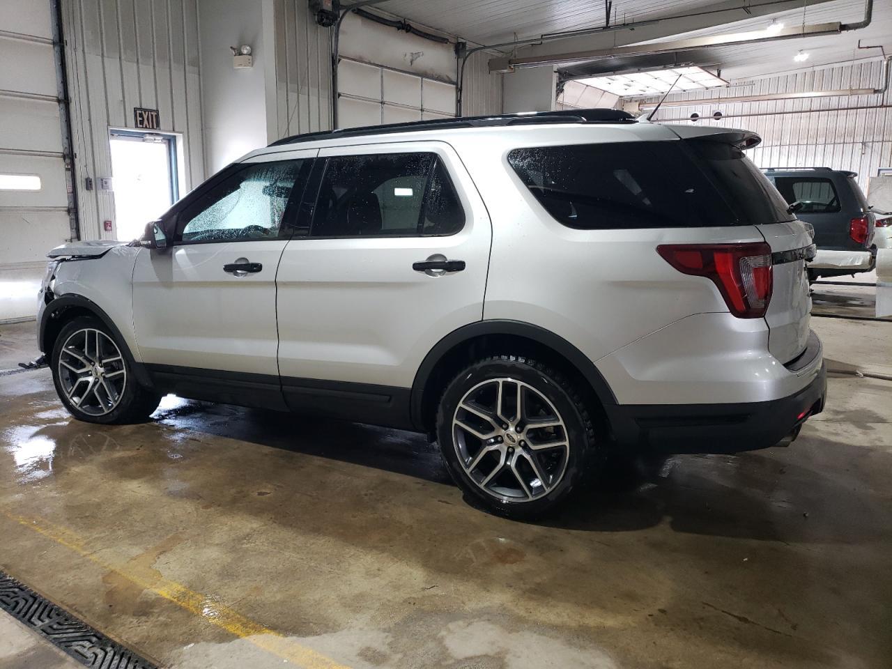 2018 FORD EXPLORER S - Фото 2