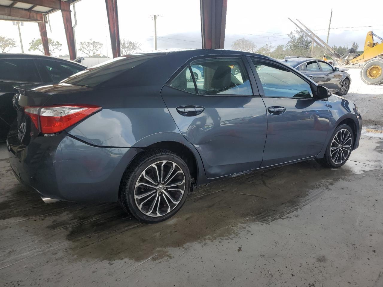 2014 TOYOTA COROLLA L - Фото 3