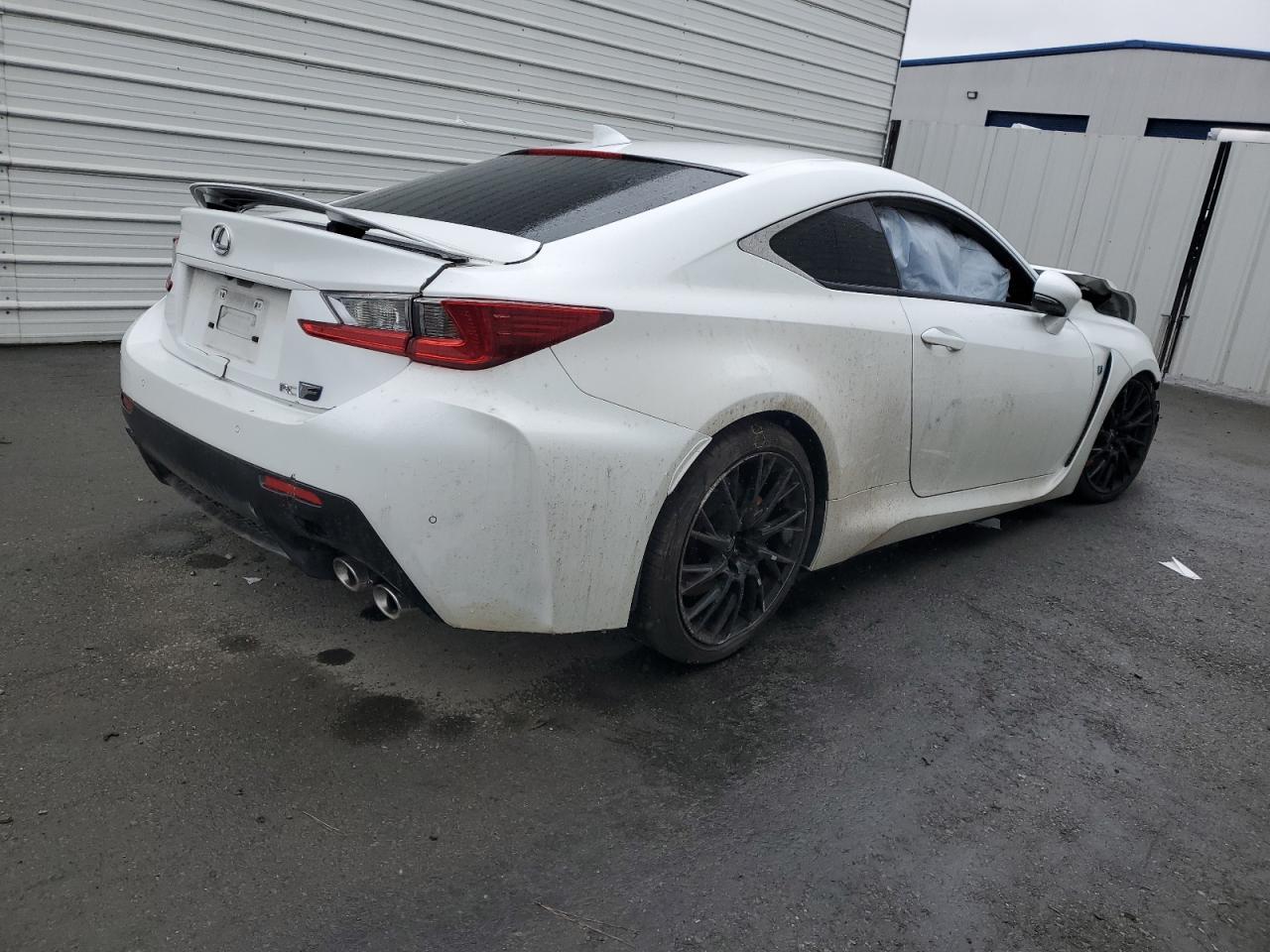 2017 LEXUS RC-F - Фото 3