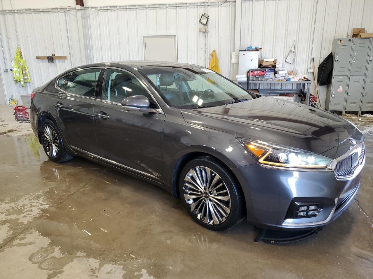 2017 KIA CADENZA PR - Image 4
