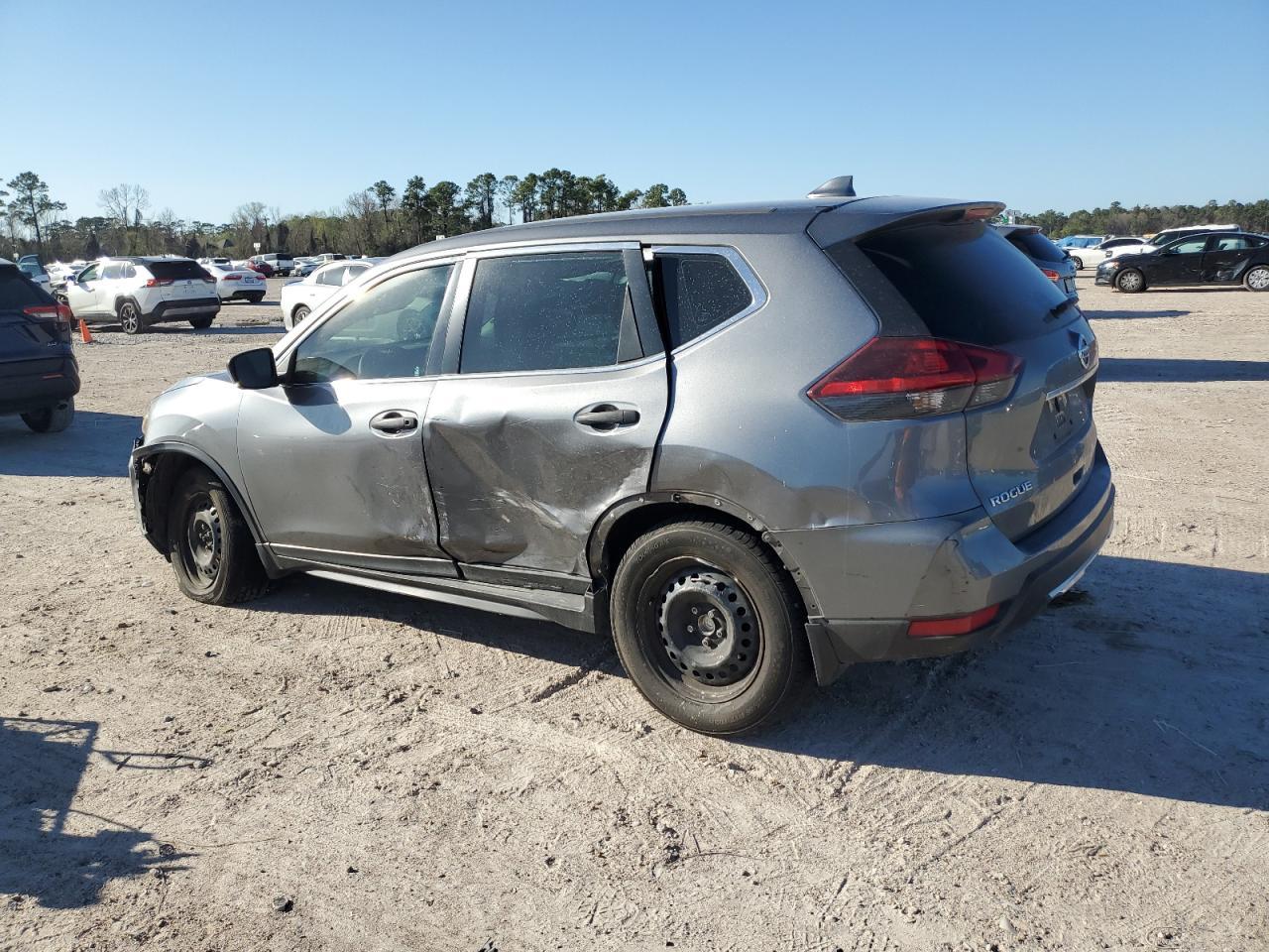 2018 NISSAN ROGUE S - Фото 2