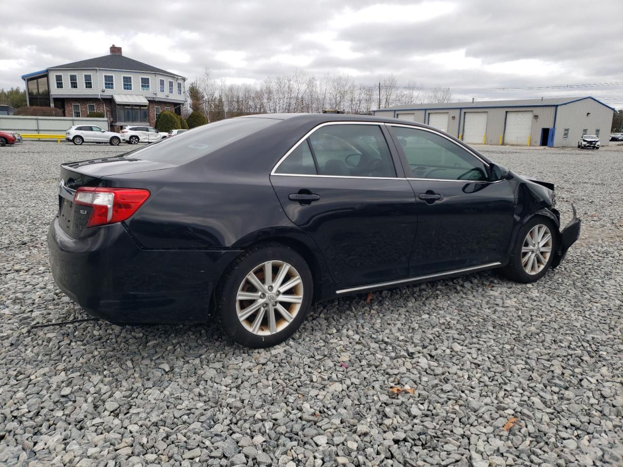 2014 TOYOTA CAMRY L - Image 3